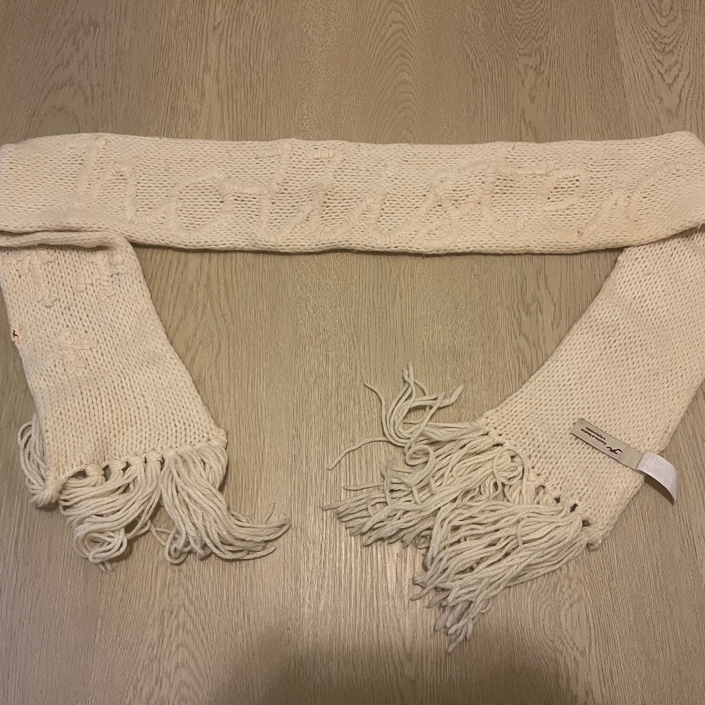 Hollister Knitted Snowflake Scarf